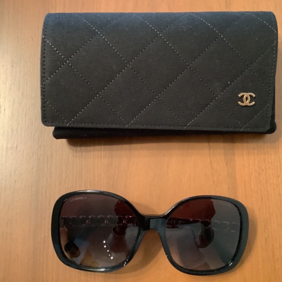 CHANEL 57MM PILLOW POLARIZED BLACK SUNGLASSES - Picture 2 of 5